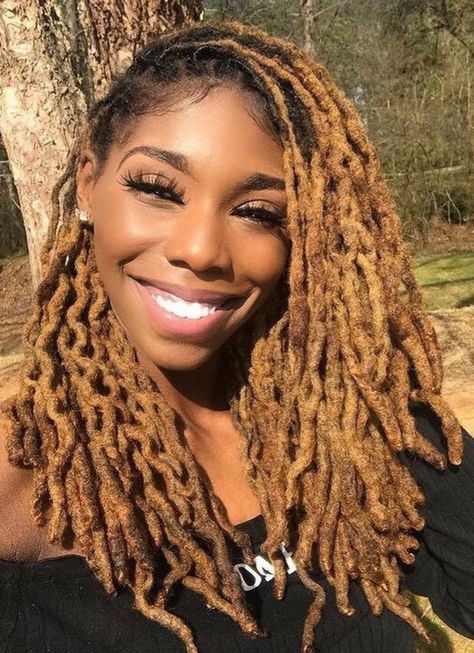 Golden Brown Locs Black Women, Honey Blond Locs Black Women, Blonde Locs Black Women Dark Skin, Light Brown Locs Black Women, Ombre Locs Black Women, Honey Brown Locs Black Women, Loc Highlights Black Women, Honey Blonde Locs Black Women, Light Brown Locs