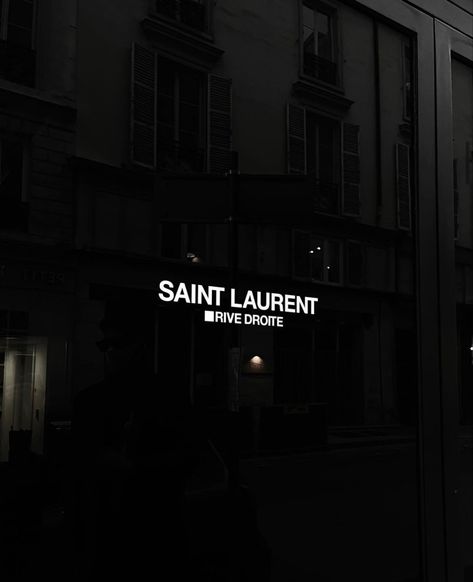 Instagram : saad.https Saint Laurent Aesthetic, Luxury Lifestyle Aesthetic, Dark Acadamia, Taylor Swift Posters, Edgy Wallpaper, Cold Night, Rich Kids, Dream Lifestyle, Frank Ocean