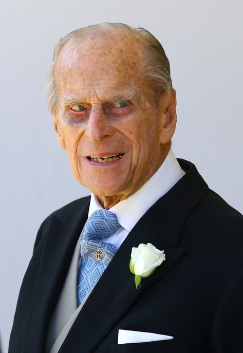 Prince Philip Quiz: How Well Do You Know The Queen's Consort? #PrincePhilip #DukeofEdinburgh #TheRoyalFamily #QueenElizabeth #Allvipp Meghan Markle Wedding, Prinz Harry, Duke Of Edinburgh, Royal Family England, Elisabeth Ii, Prince Phillip, Handsome Prince, Isabel Ii, Windsor Castle