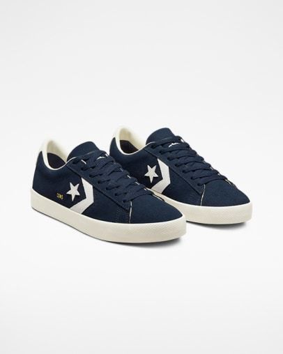 Unisex Converse Pro Leather Vulc Pro Low Top Obsidian | Converse Australia Converse Pro Leather, Jack Purcell, Kids Converse, Chuck 70, Converse Sneakers, Sneakers Online, Seasonal Fashion, Sneaker Shopping, Chuck Taylors