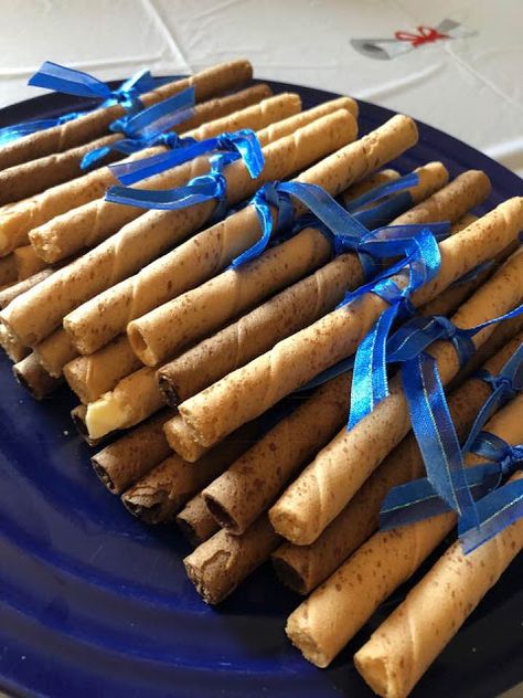 Graduation Party & How to Make Diploma Cookies Home Graduation Party, Diploma Cookies, Graduation Diploma, Christian Homemaking, Wise Woman, Graduation Party Ideas, Cooking School, Graduation Decorations, Grad Parties