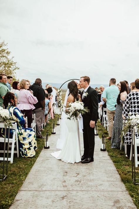 Chattanooga, TN April Wedding Wedding Coordination & Floral - TayaAlexus Venue - Howe Farms Natalie Caho Photography Howe Farms Chattanooga, Howe Farms, April Wedding, The Pavilion, Reception Hall, Chattanooga Tn, Big Big, Bridal Suite, Wedding Coordinator