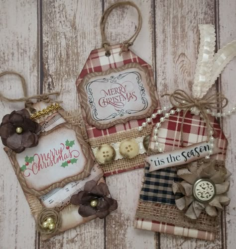 Diy Christmas Gift Tags Scrapbook Paper, Christmas To And From Tags, Paper Tags Ideas, To And From Tags, Christmas Hang Tags, Homemade Gift Tags, Diy Christmas Tags, Xmas Gift Tags, Christmas Gift Tags Diy