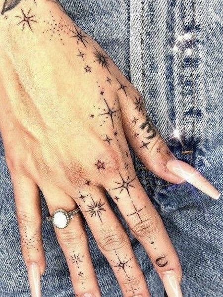 Arrow Tattoo Finger, Sparkle Tattoo, Small Star Tattoos, Jewel Tattoo, Cross Tattoos For Women, Moon Tattoos, Knuckle Tattoos, Hand And Finger Tattoos, Pretty Hand Tattoos