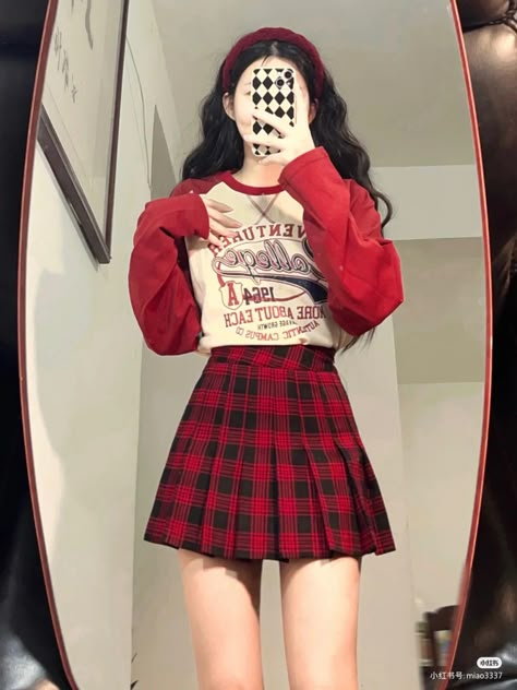 Red Outfit Aesthetic Korean, Red Kawaii Outfits, Red Korean Outfits, Red Casual Outfits, Red Outfits Aesthetic, Red Outfit Korean, Cute Red Outfits, Red And White Outfits, Rok Mini