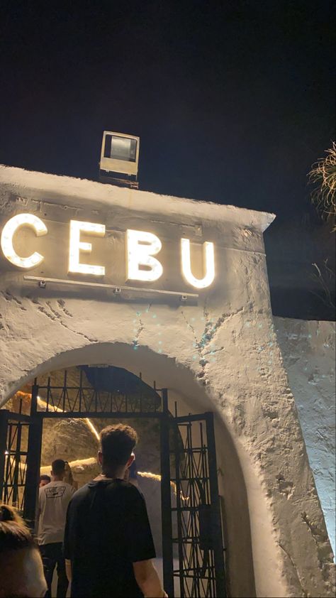 Cebu City Lights, Manila Aesthetic Night, Philippine Photography, Philippines Summer, Philippines Beaches, Funny Face Photo, Bff Hands Aesthetic, Korean Picture, Night Sky Photography