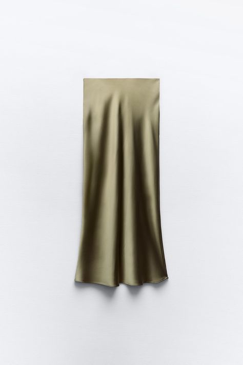 SATIN EFFECT MIDI SKIRT Green Silk Skirt, Rok Midi, Zara Spring, Summer 2024 Fashion, Classic Capsule Wardrobe, Church Outfit, Trumpet Skirt, Outfit Shopping, Skirts Midi High Waisted