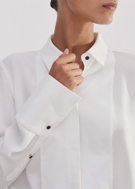 Paying homage to timeless tux tailoring, ME+EM's White Silk Crop Tux Shirt puts a pure-silk spin on the suiting staple. Shop now. Ems Shirts, Tux Shirt, Ankle Sleeve, Detailed Sweater, Tapered Jeans, Chiffon Shirt, Now And Forever, White Silk, Crop Shirt