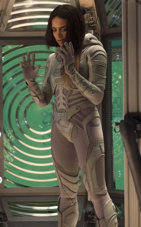 Ghost was a great MCU villain.. and I found a new crush. Ava Starr, Ghost Marvel, Ant Man Movie, Male Oc, Marvel Artwork, Star Wars Film, Dc Movies, Marvel Women, Marvel 3