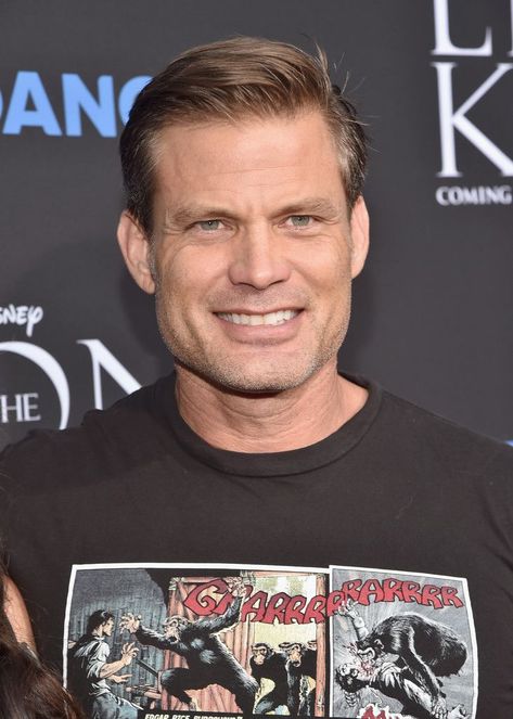 HAPPY 53rd BIRTHDAY to CASPER VAN DIEN!! 12/18/21 Born Casper Robert Van Dien Jr., American actor. He is best known for his lead role as Johnny Rico in the 1997 science-fiction action film Starship Troopers. He has also appeared in a large number of television and film roles, often in daytime and primetime soap operas, and a large number of TV movies and direct-to-video films, including Starship Troopers 3: Marauder, a 2008 sequel to the original film. Happy 53rd Birthday, Casper Van Dien, 53rd Birthday, 53 Birthday, Starship Troopers, Tv Movies, Action Film, Lead Role, Video Film