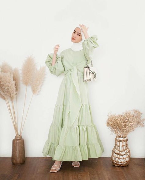 Estilo Hijab, Model Gamis, Hijab Designs, Modest Fashion Hijab, Muslim Fashion Hijab Outfits, Look Formal, Hijabi Fashion Casual, Mode Abaya, Casual Hijab Outfit