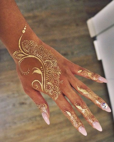 simple Henna designs, minimal henna designs, henna designs for kids, henna designs for hand, henna Designs palm, simple henna designs for beginners, henna designs for hand easy, mehndi designs, wedding henna designs, henna hand designs Simple Mehendi Designs For Eid, Mehendi Designs For Eid, Gold Henna, Simple Mehendi, Simple Mehendi Designs, White Henna, Henna Mehndi, Mehendi Designs, Mehndi Design