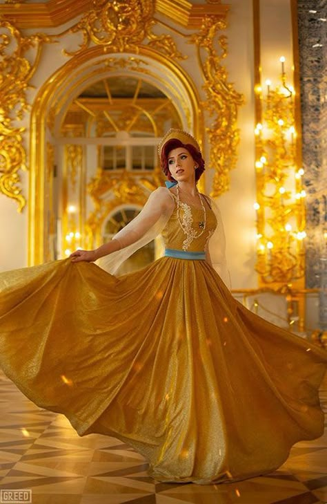 Anastasia Cosplay Anastasia Disney, Anastasia Cosplay, Disney Anastasia, Anastacia Disney, Princess Anastasia, Cosplay Disney, Anastasia Dress, Disney Princess Cosplay, Anastasia Romanov