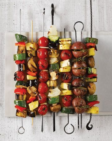 Kebabs Grilled Veggie Kabobs, Best Grilled Vegetables, Vegetable Kebabs, Veggie Kabobs, Vegetable Kabobs, Grilling Sides, Doner Kebab, Tandoori Masala, George Foreman