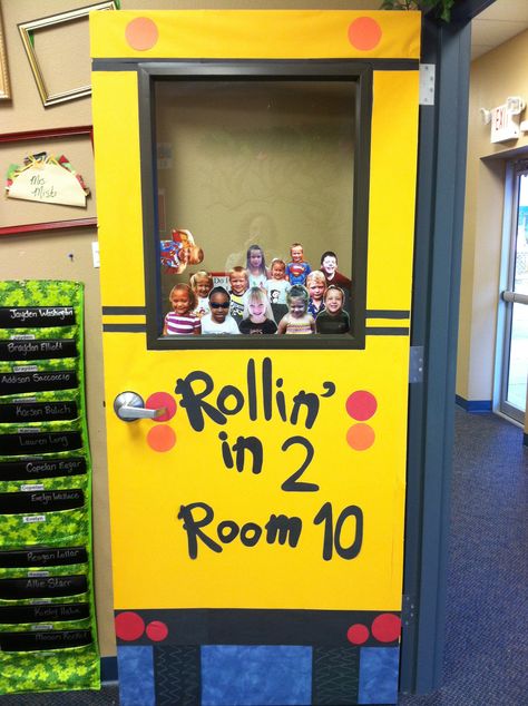 My back to school door with the kids pics on the window. Next time I'll use 8x10's rather than 5x7's. Back To School Door, Back To School Crafts For Kids, Preschool Door, School Door Decorations, Preschool Bulletin, School Doors, Back To School Bulletin Boards, Back To School Crafts, Door Decorations Classroom