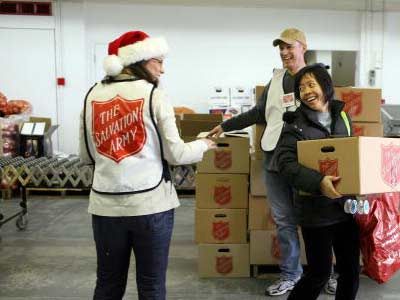 Volunteer on Christmas - J brought up his desire to do this. Definitely in! Places To Volunteer, Servant Leader, Photography Assignments, Serving Others, Volunteer Opportunities, Christmas Words, Salvation Army, A Crush, Date Ideas