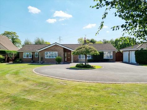 4 bedroom detached bungalow for sale in Main Street, Scopwick, LN4 for £535,000. Marketed by Mark Rice Estate Agents, Sleaford Detached Bungalow, Bungalows For Sale, Estate Agents, Main Street, Estate Agent, Bungalow, Maine, Rice, Bedroom