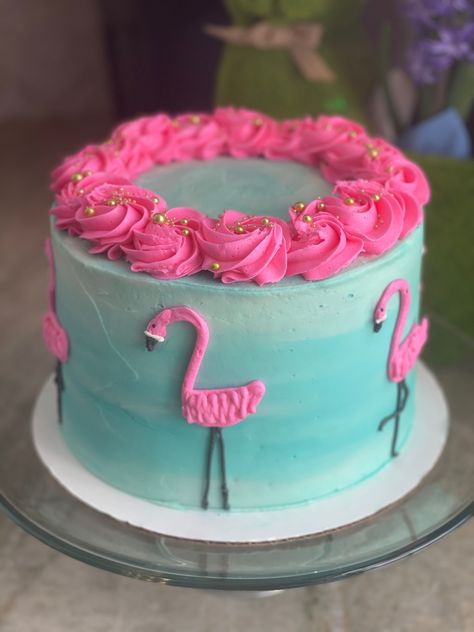 #flamingocake #flamingobirthday #pinkandtealcake #flamingo Flamingo Cupcakes Ideas, Flamingo Cake Birthday, Flamingo Cake Ideas, Flamingo Cupcake Cake, Tropical Flamingo Cake, Flamingo Birthday Party Cake, Cake Flamingo, Aurora Birthday, Flamingo Birthday Cake