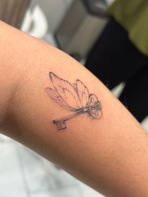 Harry Potter flying key tattoo HP tattoo Key tattoo Winged Keys Harry Potter Tattoo, Key Harry Potter Tattoo, Flying Keys Harry Potter Tattoo, Dragonfly Key Tattoo, Harry Potter Flying Key Tattoo, Butterfly Key Tattoo, Harry Potter Key Tattoo, Flying Key Tattoo, Mandrake Tattoo