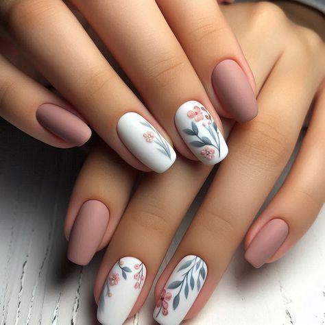 September Summer Nails, Solid Color Nails For Fall, Pink Fall Nails Designs, Nails Acrylic September, September Nails Almond, Fall Vacation Nails, Fall Engagement Nails, Nails For Teachers, Nail Ideas September