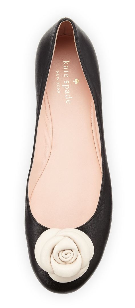 Kate Spade Flats Flower Ballerina, Black And White Flats, Kate Spade Shoes Flats, White Camellia, Leather Flower, Kate Spade Shoes, Leather Flowers, Boutique Chic, Tory Burch Flats