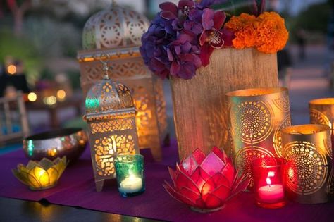 Center pieces Outdoor House Party, Arabian Wedding, Arabian Nights Party, Moroccan Party, Moroccan Theme, Bollywood Party, Henna Night, Colourful Wedding, Moroccan Wedding