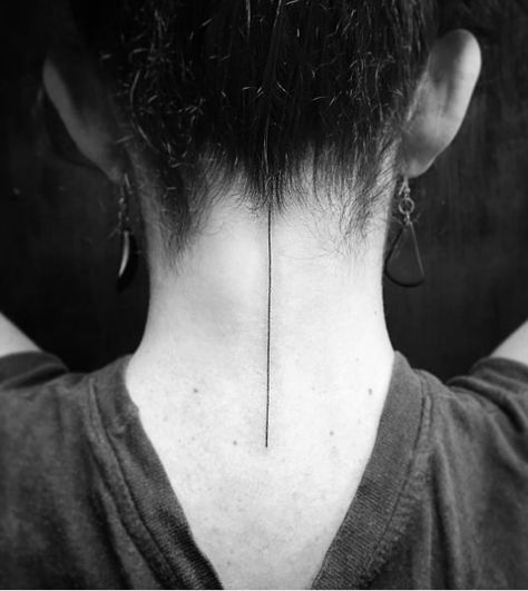 Straight Line Tattoo, Back Of Neck Tattoo, Handpoke Tattoo, Muster Tattoos, Elegant Tattoos, Line Tattoos, Minimal Tattoo, Skin Art, Piercing Tattoo