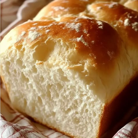 Amish White Bread Sweet Amish Bread, Amish White Bread Recipe Homemade, Amish Whole Wheat Bread Recipe, Amish Deserts, White Bread Recipes, Fluffy White Bread Recipe, Amish White Bread Recipe, Amish Sweet Bread Recipe, November Meals