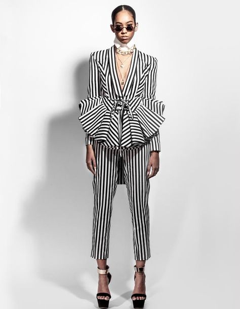 Corset Suit, Black And White Striped Pants, Zero Waste Fashion, V Line, Striped Pants, Fast Fashion, Look Fashion, Piece Of Clothing, Deep V