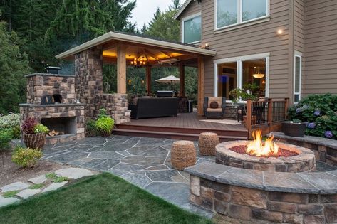 Cozy Backyard, Outdoor Remodel, Casa Patio, House With Porch, Backyard Inspo, Pergola Patio, Design Exterior, Beautiful Backyards, Dream Backyard