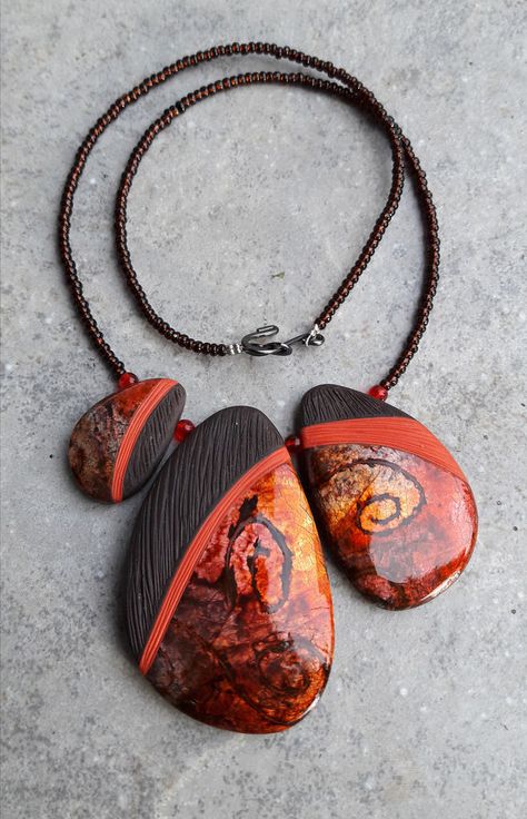 Explore Nakit Up's photos on Flickr. Nakit Up has uploaded 3523 photos to Flickr. Fimo Necklace, Polymer Clay Kunst, Polymer Inspiration, Necklace Orange, Orange Necklace, Necklace Art, Polymer Clay Jewelry Diy, Polymer Jewelry, Polymer Clay Necklace