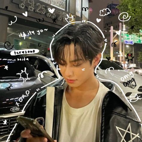 terazono keita Kpop Doodles Drawings, Kpop Doodle Edit, Kpop Doodle Art, Doodle Photo Edit, Edit Photos Ideas Aesthetic, Skz Freebies, Kpop Doodles, Photo Doodle, Doodle Pictures