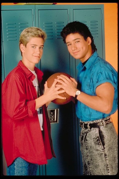 Saved by the bell Saved By The Bell Zack, Ac Slater, 90s Men Fashion, Hair Shapes, Bell Pictures, Elizabeth Berkley, Zack Morris, Kelly Kapowski, Cool Kidz