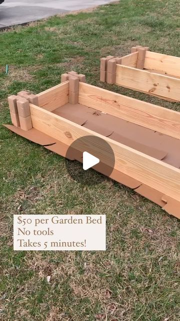 Diy Garden Beds, Raised Garden Bed Corners, Home Vegetable Garden Design, Above Ground Garden, Plant Bugs, Diy Garden Bed, Corner Garden, Garden Shrubs, Home Vegetable Garden