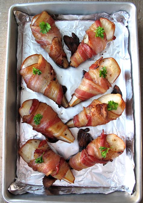 AIP / Paleo Bacon-Wrapped Pears - Easy Appetizer Recipe | A Squirrel in the Kitchen Jalapeno Recipes Appetizers, Friendsgiving Recipes Appetizers, Pilsbury Recipes, Pepperoni Recipes, Paleo Appetizers, Autoimmune Paleo Recipes, Appetizer Dishes, Aip Paleo, Easy Paleo