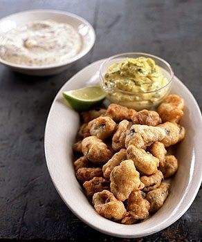 Fried Mussels Recipe, Fried Mussels, Mussels Recipe, Beer Battered, Cooking With Beer, Beer Batter, Beer Recipes, Appetizer Dips, Fried Food