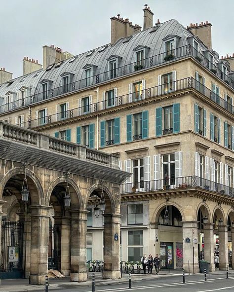 PARIS de mes Amours Esmod Paris, New Classical Architecture, Classical Architecture, My Dream Home, Paris France, Champagne, Dream House, Paris, France