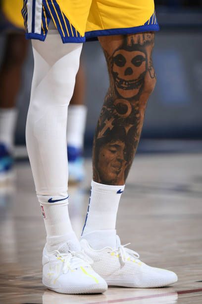 Kelly Oubre Jr Tattoos, Nba Players Tattoos, Small Leg Tattoo Men, Misfits Tattoo, Small Dope Tattoos, Kelly Oubre Jr, Kelly Oubre, Rock Tattoo, Full Leg Tattoos