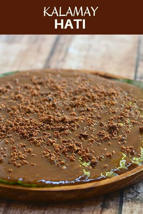 Kalamay Hati made with glutinous rice flour, coconut milk and muscovado sugar. Perfectly sweet and sticky, this rice cake is great as snack or dessert! Kalamay Recipe, Filipino Meal, Filipino Kakanin, Kawaling Pinoy, Pinoy Recipe, Snacking Cake, Sticky Rice Cake, Filipino Snacks, Pinoy Foods