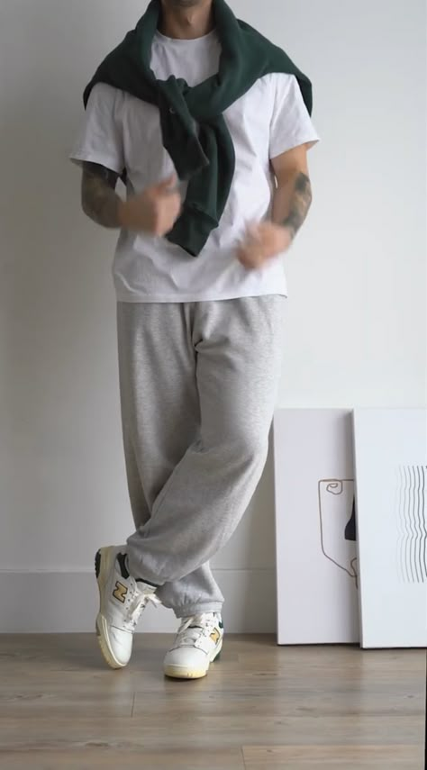 Men’s Gray Sweatpants Outfit, Boyfriend Sweatpants Outfit, Guy Sporty Outfits, Sweats Outfits Men, Men’s Sweats Outfit, Sweatpants Outfit Man, Men Sweats Outfit, Mens Sweats Outfit, Mens Outfits Sweatpants