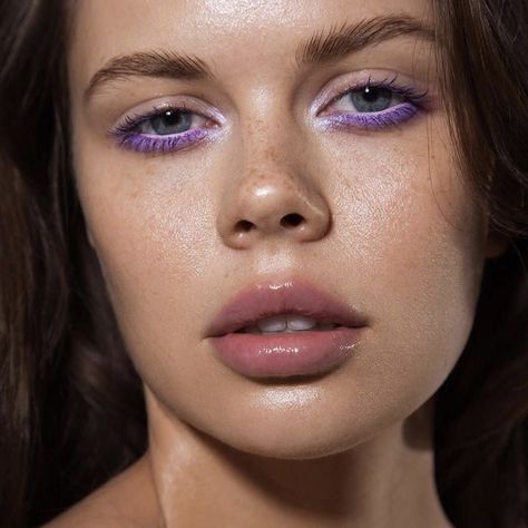 Purple Undereye, Eyeliner Under Eye, Under Eye Liner, Purple Eyeliner, Under Eye Makeup, Purple Eye Makeup, Graphic Eyeliner, Wedding Makeup Looks, No Eyeliner Makeup