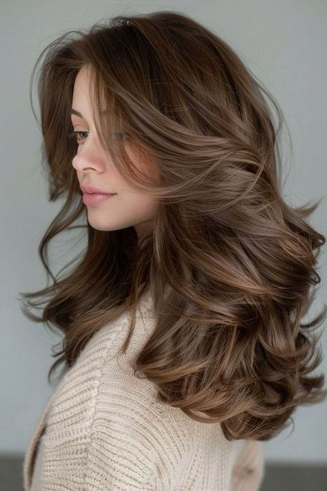 Milk Chocolate Brunette, Hair Colors 2024, Hair Color 2024 Trends Women, Milk Brown Hair, Trend Hair Color, Milk Chocolate Hair Color, Light Chocolate Brown Hair, Trending Hair Color, Chocolate Brown Hair Color