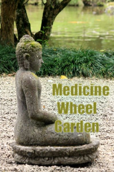 Medicine Wheel Garden, Native American Rituals, Wheel Garden, Native American Medicine Wheel, Medicine Garden, Sacred Garden, Medicinal Herbs Garden, Beautiful Outdoor Living Spaces, Sacred Circle