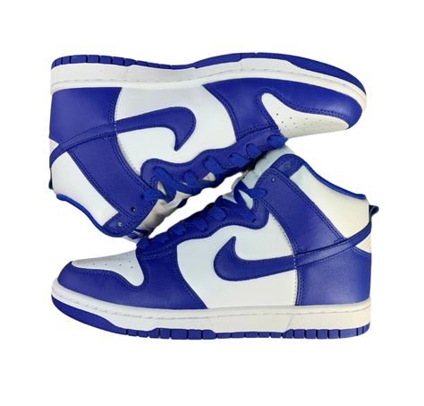 Unleash timeless style with the SB Dunk High - Classic Royal Blue Edition. A nod to tradition, this sneaker's vibrant yet clean design is perfect for those who appreciate iconic colorways and premium craftsmanship. Key Features: Bold Color Blocking: Striking royal blue overlays paired with crisp white leather create a classic and clean aesthetic. Premium Materials: High-quality leather construction ensures durability and a polished finish. Iconic Swoosh: A royal blue Nike Swoosh seamlessly blend