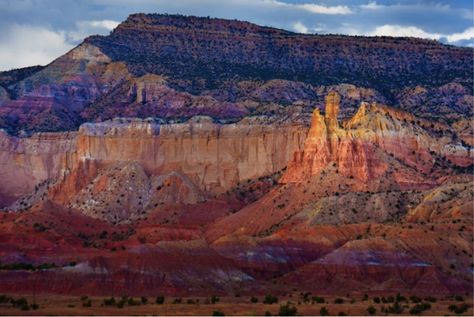 Guide to New Mexico’s Renowned Ghost Ranch Ghost Ranch New Mexico, Ranch Retreat, Ghost Ranch, Visit Santa, Dude Ranch, Gorgeous Scenery, Oil Pastel Drawings, Land Of Enchantment, New Mexican