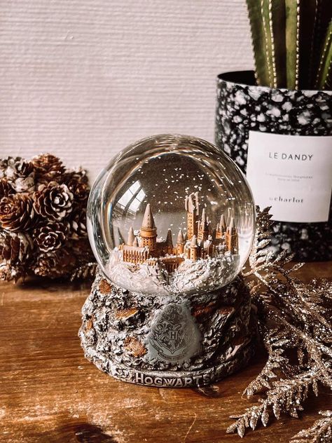 Snowball Aesthetic, Snowglobe Collection, Photo Snow Globes, Disney Snowglobes, Harry Potter Toys, Frames Design Graphic, Snow Globe Christmas, Book Photography Instagram, Ball Aesthetic