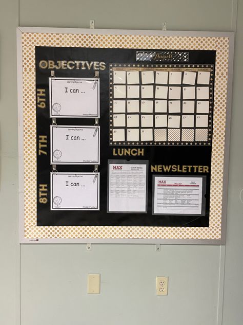 Board Decoration Ideas School Aesthetic, Class Decoration Ideas Aesthetic, Black And Gold Classroom Theme, Black White And Gold Classroom, Black And White Bulletin Board Ideas, Bulletin Board Layout, Black And Gold Classroom, Hamilton Classroom, Black And White Classroom Theme