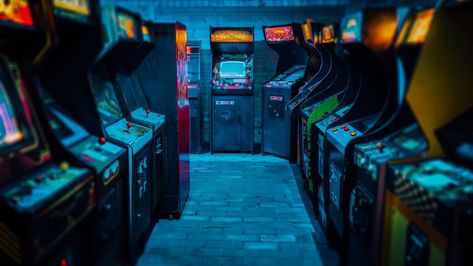 Dark Gaming Room, Dark Blue Rooms, Baby Shower Game Prizes, Vintage Arcade, Prize Gifts, Arcade Video Games, Game Prizes, Retro Arcade, Vintage Display