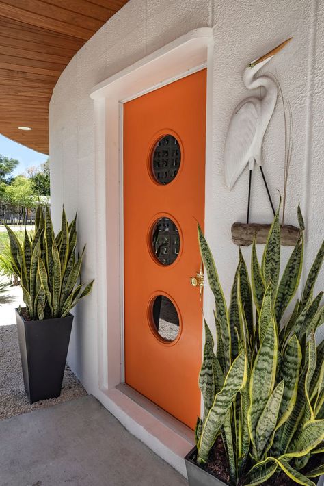 Orange Front Door, Mid Century Exterior, Orange Door, Mid Century Architecture, Dining Room Combo, Sarasota Fl, Dream House Decor, 2 Beds, House Inspo