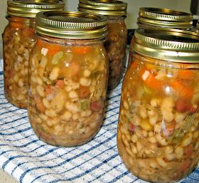 The Iowa Housewife: Home Canned Bean Soup Canning Soups, Ham Bean Soup, 16 Bean Soup, Canning Soup Recipes, Canning Beans, Pressure Canning Recipes, Home Canning Recipes, Canning Vegetables, Canning Food